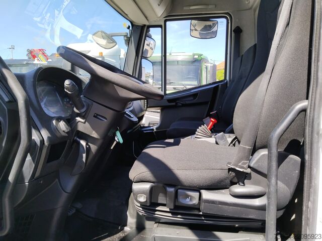 Furgon skrzyniowy Iveco ML80E19