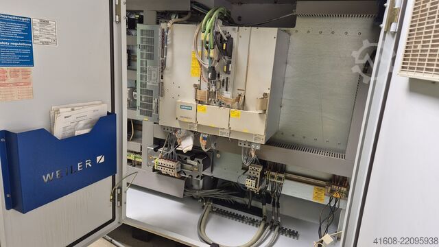 CNC soustruh - cyklicky řízený WEILER E55 x 1000