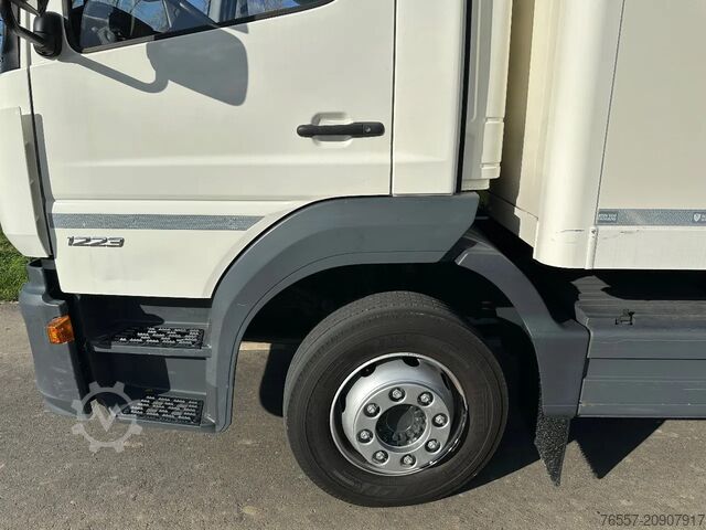 Koffer Mercedes-Benz Atego ATEGO1223L EURO6.  725x248x265  3 tons klep.