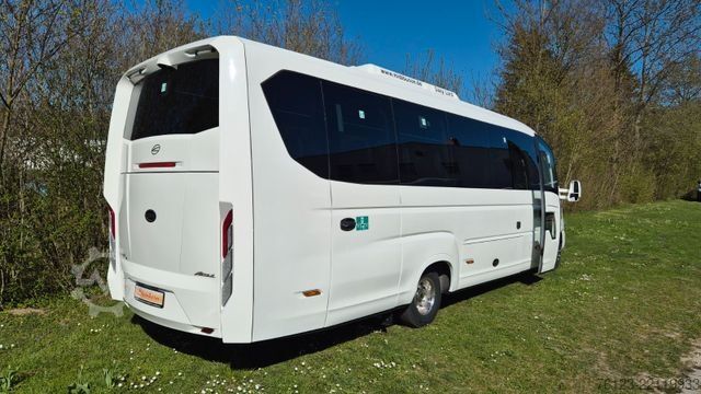 Minibus IVECO 2x Daily 70 Lagerfahrzrug Ferqui Sunrise 2,5 m B
