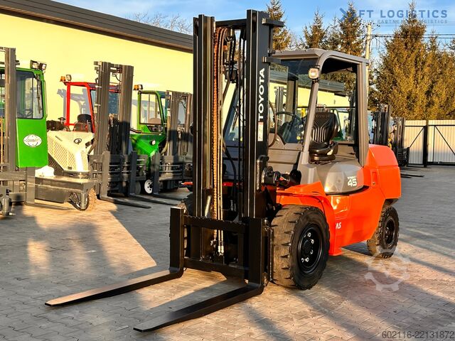 Heftruck Toyota 42-4FD40 / DIESEL / 4500KG / DUPLEX / FO