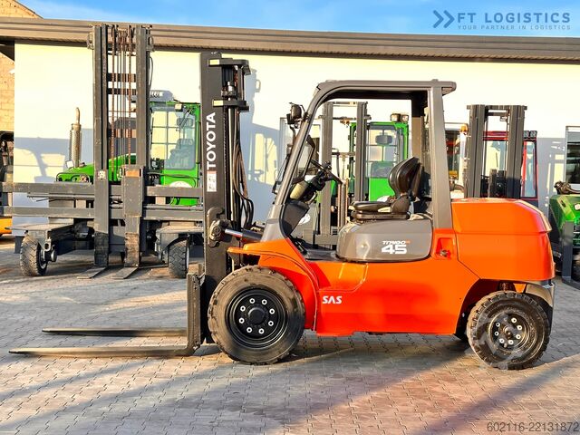 Heftruck Toyota 42-4FD40 / DIESEL / 4500KG / DUPLEX / FO