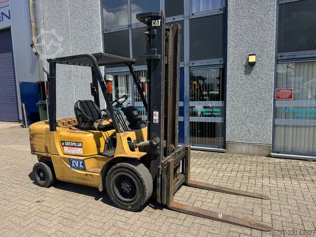 Gaffeltruck Caterpillar DP30K **SIDESHIFT-PERFECT WORKING**
