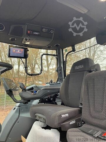 Tractores Valtra T235 V 2A1