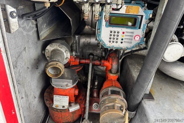 Autocisterna RENAULT Lander 430 8x2 23'300L