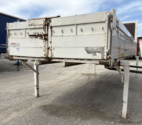 Intercambiable con plataforma abiertaCambiador de plataforma con plataforma Krone BDF 7,45m Baustoff Bordwand + Türen