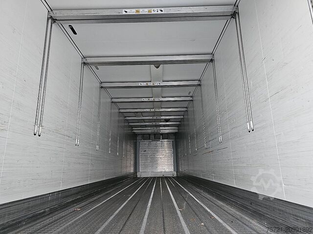 Transporte refrigerado/congelado SCHMITZ SKO 24