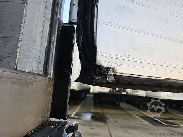 Transporte refrigerado/congelado SCHMITZ SKO 24