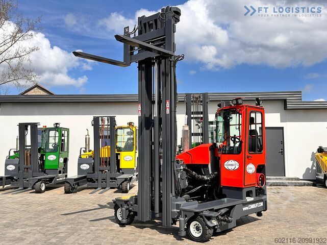 Carretilla elevadora de 4 vías Combilift C4000 / GAS / TRIPLEX / 9300MM /LIKE NEW