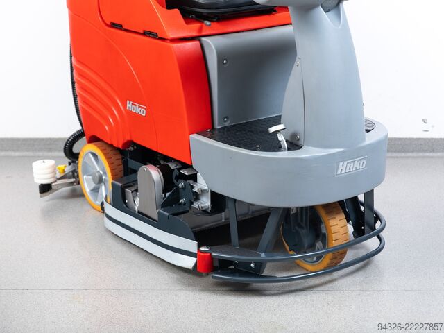 Hako Hakomatic B750 R ÚJ AKKUMULÁTOROK Hako Hakomatic B750 R WB700 - 2011y - 1313h