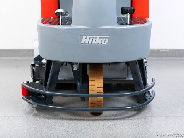 Hako Hakomatic B750 R ÚJ AKKUMULÁTOROK Hako Hakomatic B750 R WB700 - 2011y - 1313h