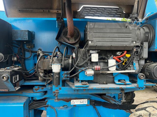 Mobile work platform Genie Z-135
