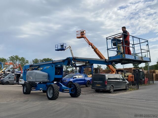 Mobile work platform Genie Z-135