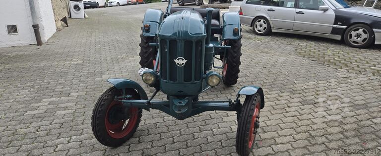 Tractor Hanomag R12 Doppelsitzbank