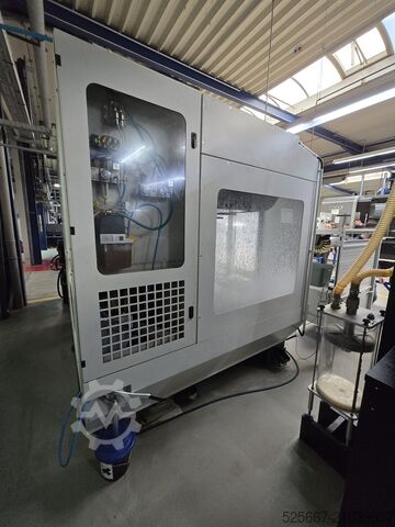Machining center with new spindle Spinner VC 1150