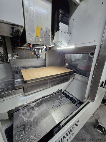 Machining center with new spindle Spinner VC 1150