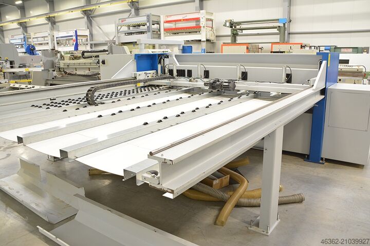 Ferăstrău cu panouri HOLZMA HPP250