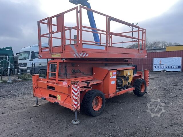 Makaslı kaldırma masası Holland-Lift Q135-DL24 Monostar (13.5 m)