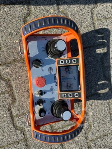 Kamyon üzerine monteli vinç MERCEDES-BENZ Böcker RK 36-2400 / Raupenkran / Dachdecker /