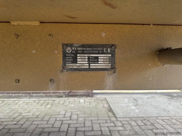 Bakkenwagen voor achter kraan / shovel tractor trailer  Bakkenwagen voor achter kraan / shovel