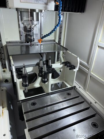 Fresadora XYZ Machine Tools 2 OPP