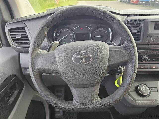 Kombi z wysokim dachem TOYOTA PRO-ACE 2.0 L3 ac aut EURO6