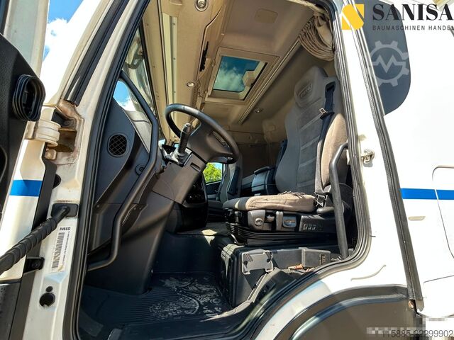 Camião de bebidas Iveco Stralis AS260S42/2x LBW/Schwenkwand/Zug