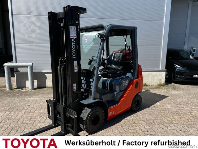 Carrello elevatore GPL Toyota 02-8 FGKF 20, 360 h!