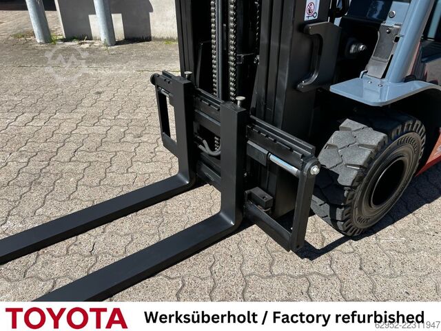 Carrello elevatore GPL Toyota 02-8 FGKF 20, 360 h!