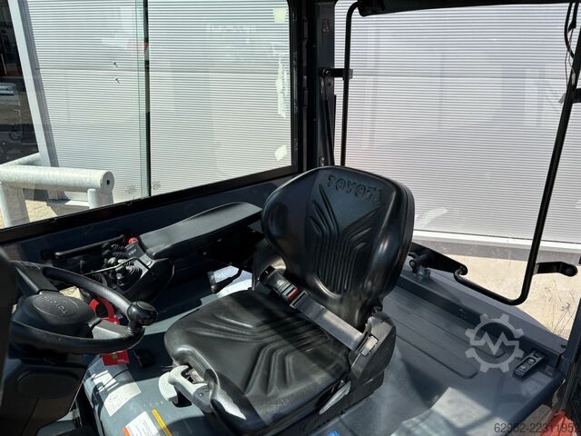 Elektrisk 4 -hjulet gaffeltruck Toyota 8 FBMT 25