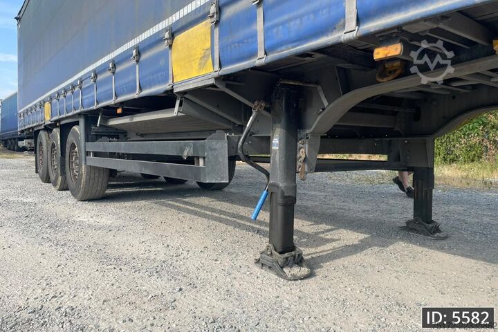  Schmitz Cargobull SCB*S3T / Disk brakes / Huckepack