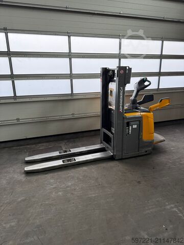 Palletstapelaars Jungheinrich ERC 214 KP Lithium