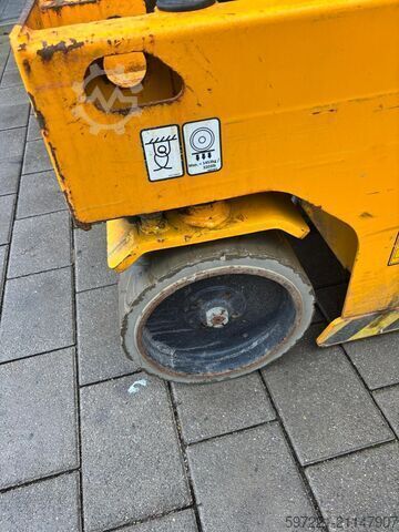 Sakselift JCB S2646E