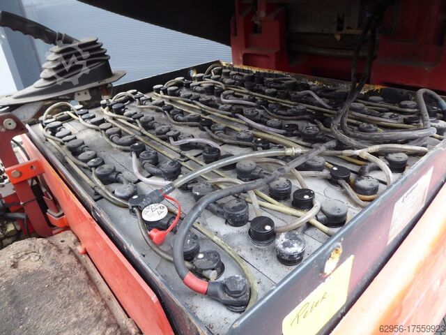 Elektrische vorkheftruck met 4 wielen Linde E30-01/60002