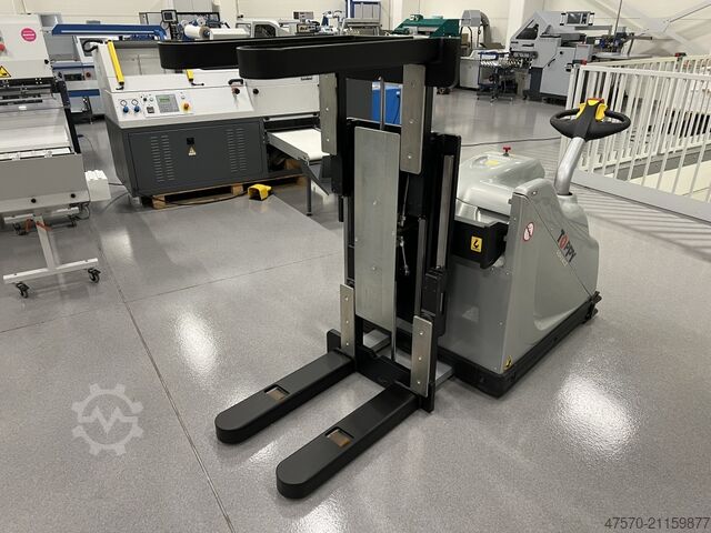 Rakásforgató Toppy Advance Mobile pile turner