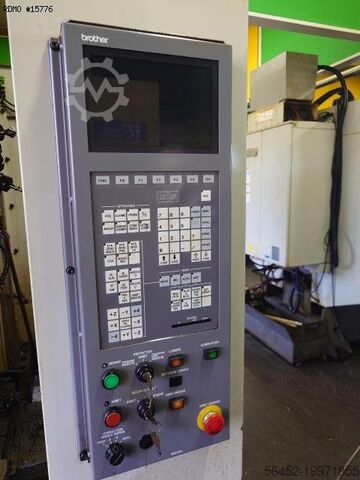 Vertikalna obradni centar BROTHER TC-229N