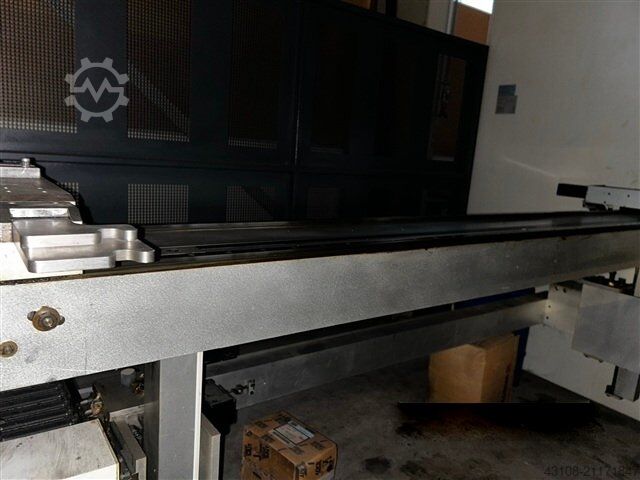 Ohraňovací lis LVD PPEB turbo 220