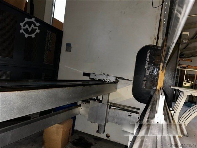 Ohraňovací lis LVD PPEB turbo 220