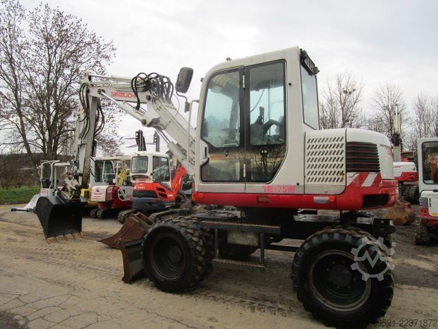  Takeuchi TB 175W mit POWERTILT + hydr. Schnellwechsler + 3