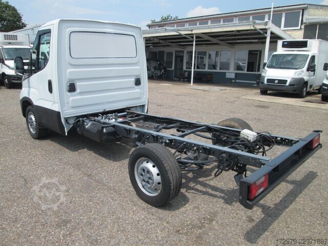 Telaio furgone IVECO 35 S12 *Fahrgestell*Euro6*
