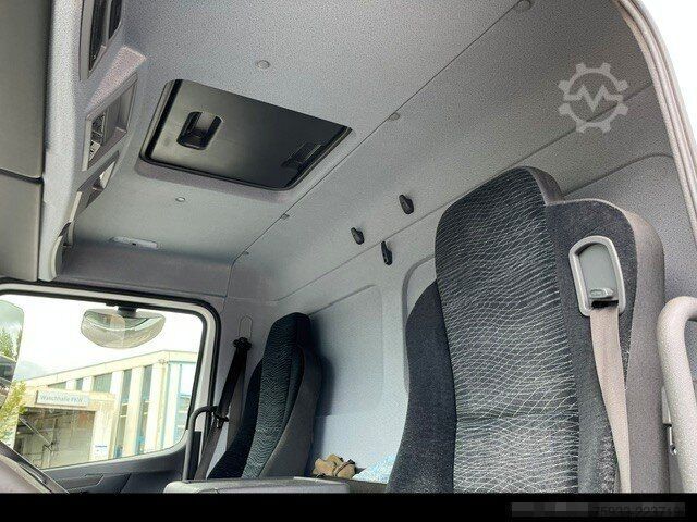Furgone chiuso MERCEDES-BENZ Atego 823 L Koffer 7,30m* LBW 1to*Klima*Alu*TOP
