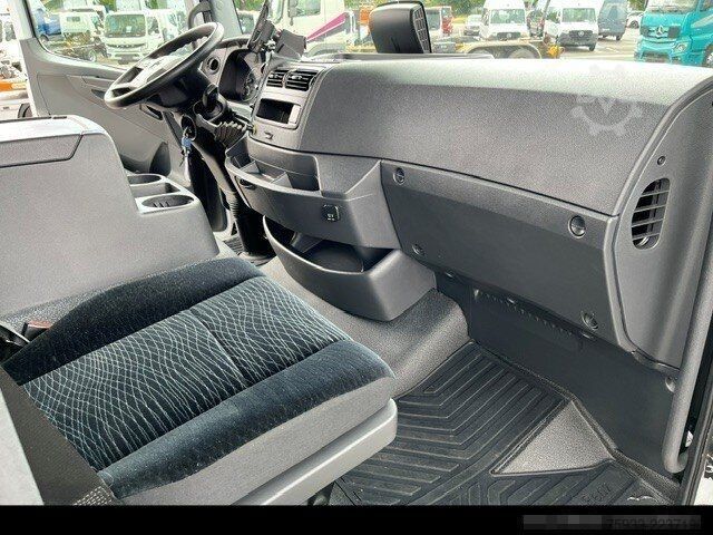 Furgone chiuso MERCEDES-BENZ Atego 823 L Koffer 7,30m* LBW 1to*Klima*Alu*TOP