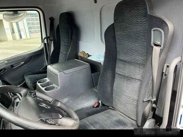 Furgone personalizzato MERCEDES-BENZ Atego 823 L Koffer 7,30m* LBW 1to*Klima*Alu*TOP