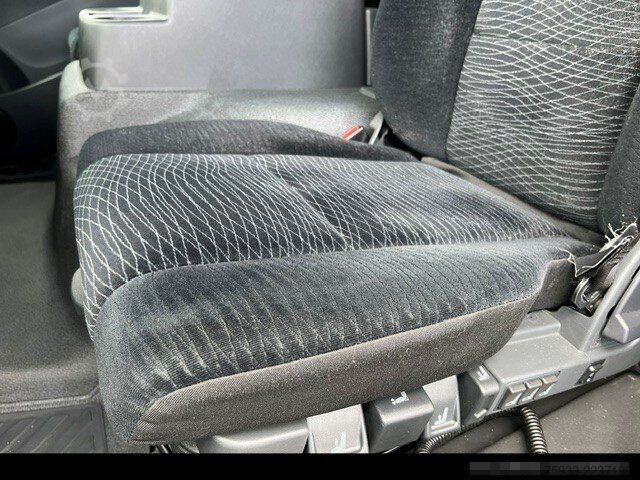 Furgone personalizzato MERCEDES-BENZ Atego 823 L Koffer 7,30m* LBW 1to*Klima*Alu*TOP