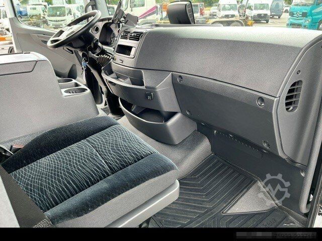 Telaio furgone MERCEDES-BENZ Atego 823 L Koffer 7,30m* LBW 1to*Klima*Alu*TOP