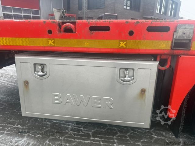 Werkplatform oplegger KÄSSBOHRER SPA Mega Tele Plattform Auflieger mit Radmulden