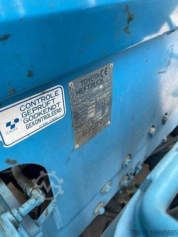 1996 Toyota FBMF25 triplex electrische heftruck Toyota FBMF25 triplex electrische heftruck