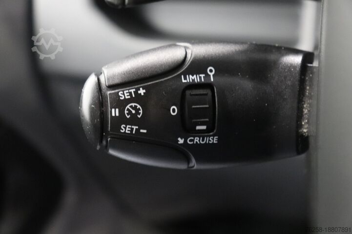 Φορτηγό κουτί Peugeot Expert 2.0 BlueHDI 122PK Automaat 2x Schuifdeur...