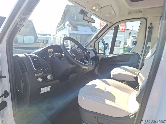 Camper semintegrato BÜRSTNER Lyseo TD Harmony Line 727 G Hubstützen*Luftfeder