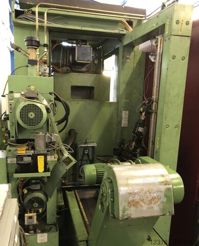 Tandwielvormer Liebherr LS 122